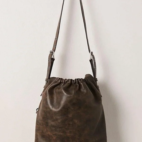 Gorgeous, Free People Tyra Bucket Bag❤️ NWOT - Picture 6 of 9